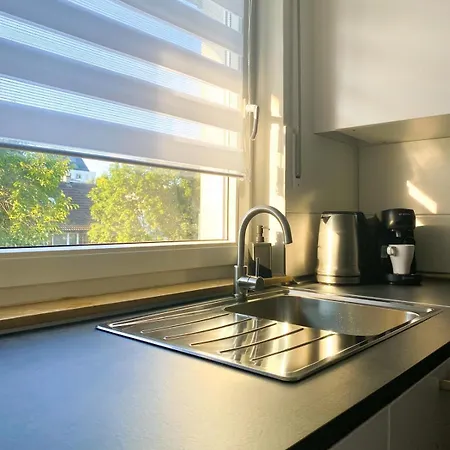 Appartement House Avinolin - For Business & Family - Balcony With Nature View, Smarttv, Office, Comfort Bed, Netflix, Flexible Check-in Options Ludwigsburg